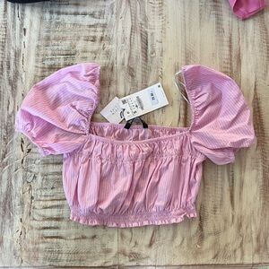 NWT Zara pink crop top